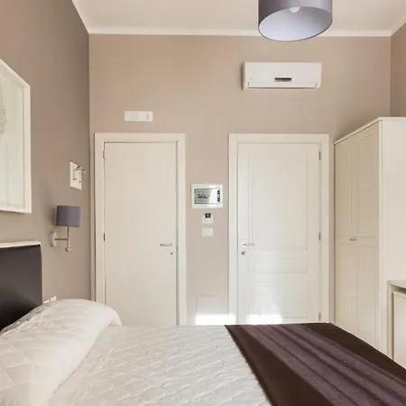 بيت ضيافة Faro Bianco - &