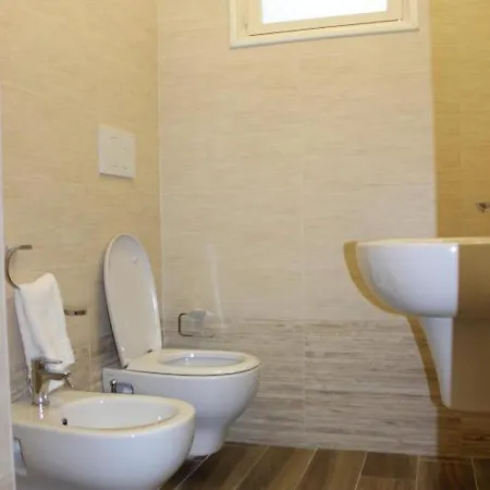 Faro Bianco - & غالّيبولي