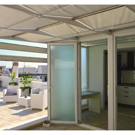 Faro Bianco - & غالّيبولي