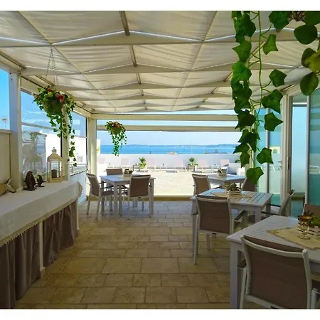 Faro Bianco - & Guest house 4*