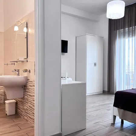 Faro Bianco - & Guest house 3*