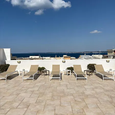 Faro Bianco - & 3*