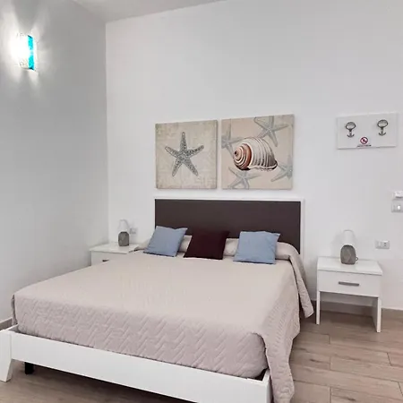Faro Bianco - & 3*