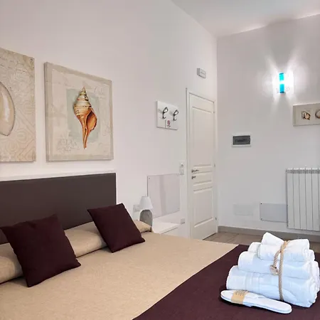 Faro Bianco - & 3*