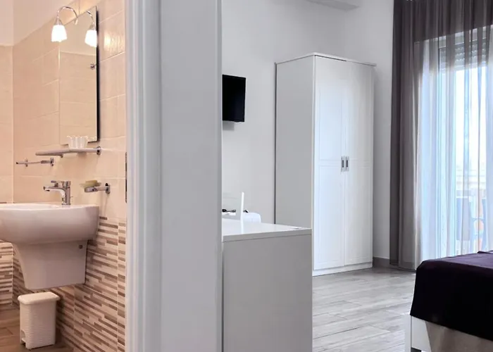 Faro Bianco - & Guest house 4*