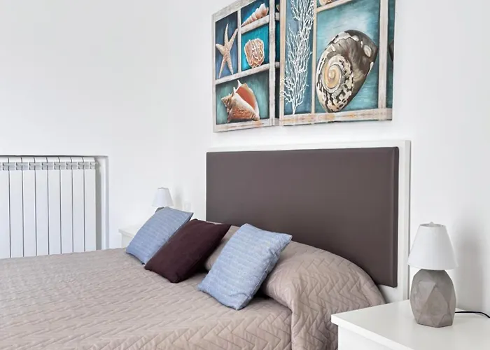 Faro Bianco - & Guest house 4*